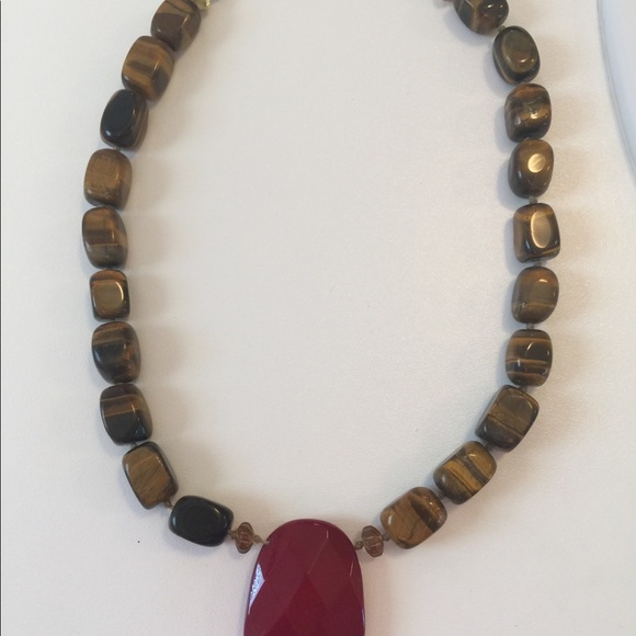 Necklace - Picture 1 of 4